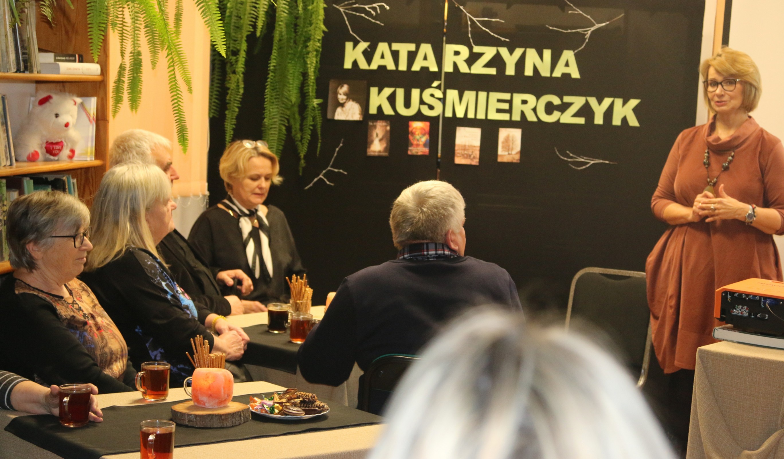 Spotkanie autorskie z Katarzyną Kuśmierczyk
W Centrum Biblioteczno-Kulturalnym w Sztabinie odbyło…